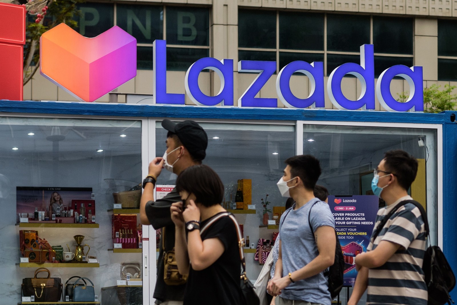 Đằng sau việc Lazada sa thải hàng loạt nhân sự Đằng sau việc Lazada sa thải hàng loạt nhân sự