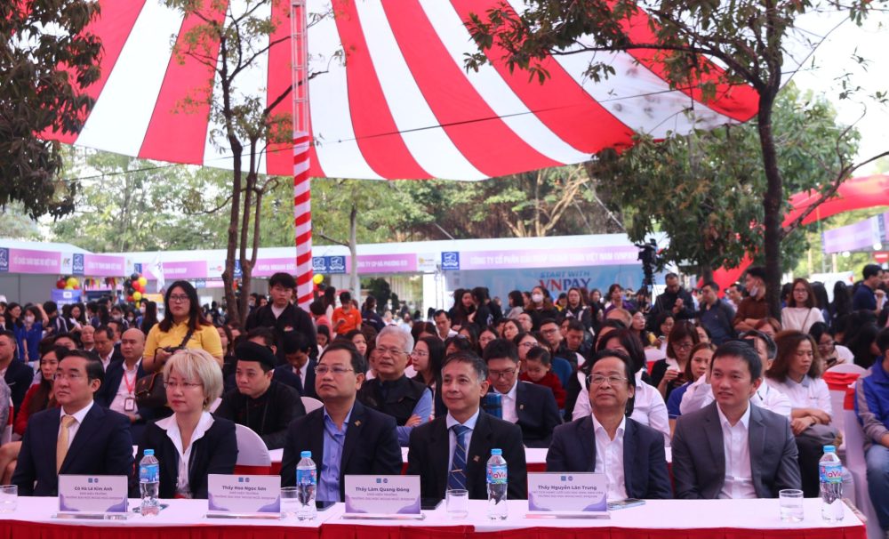 Trường Đại học Ngoại ngữ tổ chức Hội xuân ULIS và Ngày hội việc làm 2024