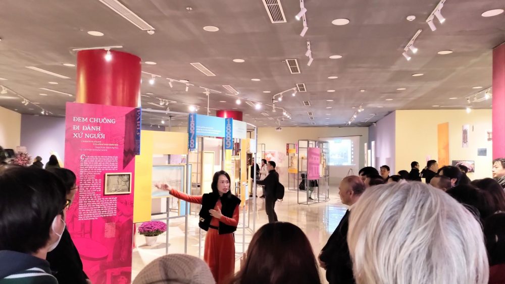 Triển lãm tài liệu lưu trữ “Đấu xảo – Nơi tinh hoa hội tụ”