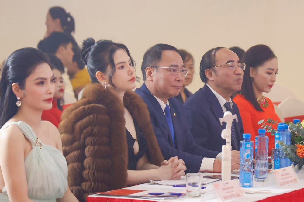 Siêu bùng nổ tại vòng bán kết Mẫu Ảnh Nhí Việt Nam 2023