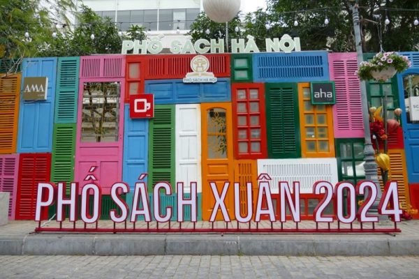 Phố sách Xuân Giáp Thìn 2024 sẽ đón du khách từ 26 tháng Chạp Phố sách Xuân Giáp Thìn 2024 sẽ đón du khách từ 26 tháng Chạp