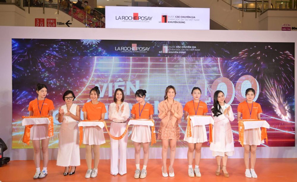 Triển lãm Công nghệ UV-Light đa giác quan đầu tiên tại Việt Nam từ La Roche-Posay Triển lãm Công nghệ UV-Light đa giác quan đầu tiên tại Việt Nam từ La Roche-Posay