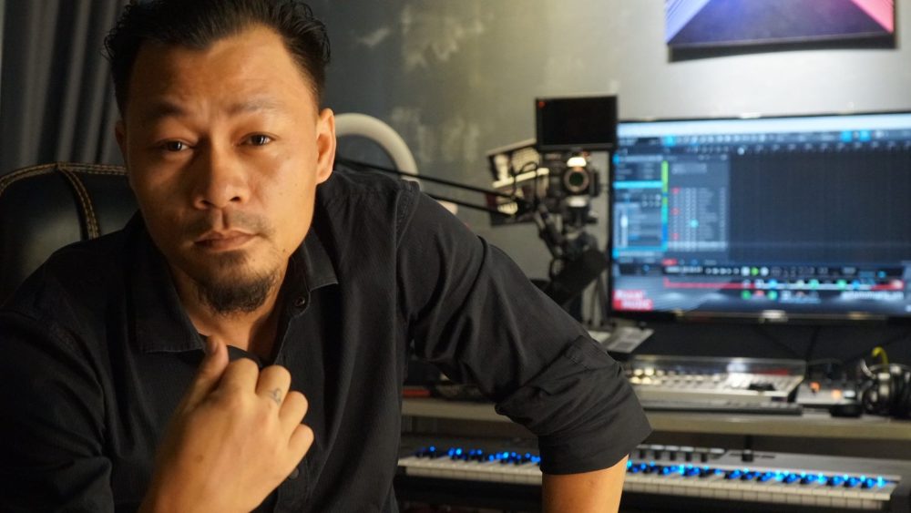 Đạo diễn Ngãi Võ bắt tay nhạc sĩ Đức Huy làm concert “Những gì đến tự nhiên” Đạo diễn Ngãi Võ bắt tay nhạc sĩ Đức Huy làm concert “Những gì đến tự nhiên”