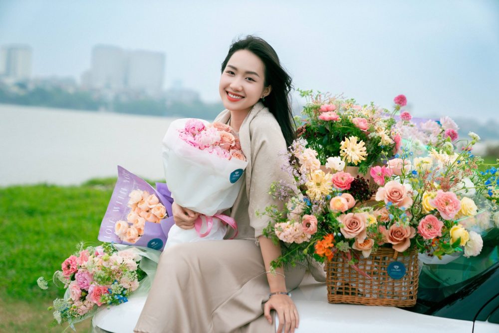 Bộ ảnh rực rỡ sắc màu của họa sĩ trẻ Phan Anh Thư trong không gian thiên nhiên giữa Thủ đô Bộ ảnh rực rỡ sắc màu của họa sĩ trẻ Phan Anh Thư trong không gian thiên nhiên giữa Thủ đô