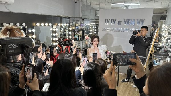 Học viện Make up Hair LyLy Yến Vy: Nơi đào tạo chuyên nghiệp trong làng Make up Học viện Make up Hair LyLy Yến Vy: Nơi đào tạo chuyên nghiệp trong làng Make up