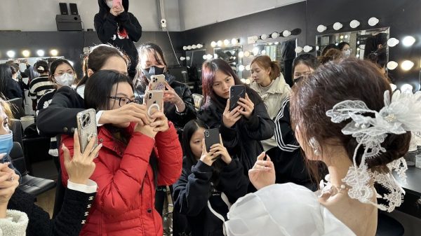 Học viện Make up Hair LyLy Yến Vy: Nơi đào tạo chuyên nghiệp trong làng Make up Học viện Make up Hair LyLy Yến Vy: Nơi đào tạo chuyên nghiệp trong làng Make up