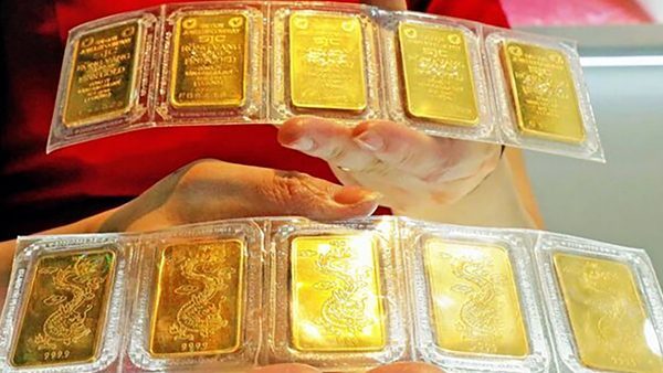 Giá vàng “nóng bỏng tay” – lo ngại rủi ro từ vàng lậu Giá vàng “nóng bỏng tay” – lo ngại rủi ro từ vàng lậu