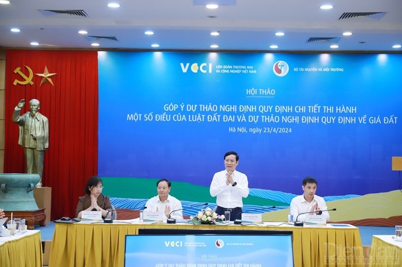 Luật Đất đai đóng vai trò quan trọng trong hệ thống pháp luật Luật Đất đai đóng vai trò quan trọng trong hệ thống pháp luật
