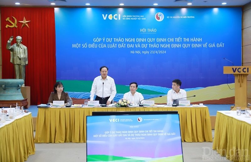 Luật Đất đai đóng vai trò quan trọng trong hệ thống pháp luật Luật Đất đai đóng vai trò quan trọng trong hệ thống pháp luật