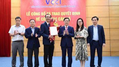 VCCI công bố và trao quyết định bổ nhiệm Tổng Biên tập Diễn đàn Doanh nghiệp VCCI công bố và trao quyết định bổ nhiệm Tổng Biên tập Diễn đàn Doanh nghiệp