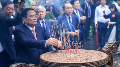 Thủ tướng Phạm Minh Chính dâng hương tưởng niệm các Vua Hùng