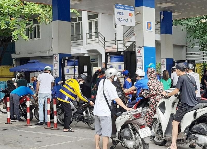 Doanh nghiệp quyết định giá bán xăng dầu: Trao quyền trong tầm kiểm soát Doanh nghiệp quyết định giá bán xăng dầu: Trao quyền trong tầm kiểm soát