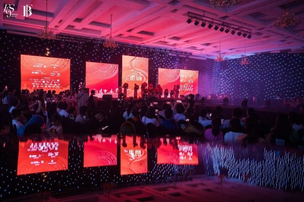 Bảo Phương Quán quân mẫu ảnh nhí Việt Nam mở màn cho fashion show “Dấu ấn Việt Nam” Bảo Phương Quán quân mẫu ảnh nhí Việt Nam mở màn cho fashion show “Dấu ấn Việt Nam”