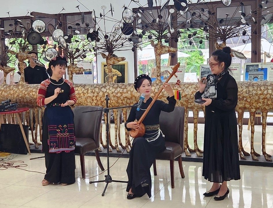 Khởi động chương trình truyền cảm hứng bảo tồn di sản Việt Nam Khởi động chương trình truyền cảm hứng bảo tồn di sản Việt Nam