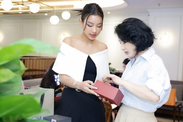 DianCarina thương hiệu thời trang mới dành cho phái đẹp