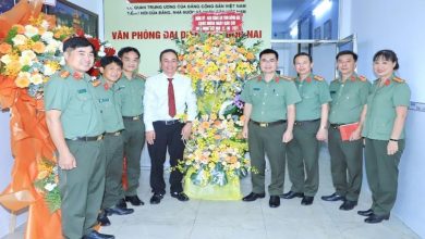 Công an tỉnh Đồng Nai chúc mừng các cơ quan báo chí Công an tỉnh Đồng Nai chúc mừng các cơ quan báo chí