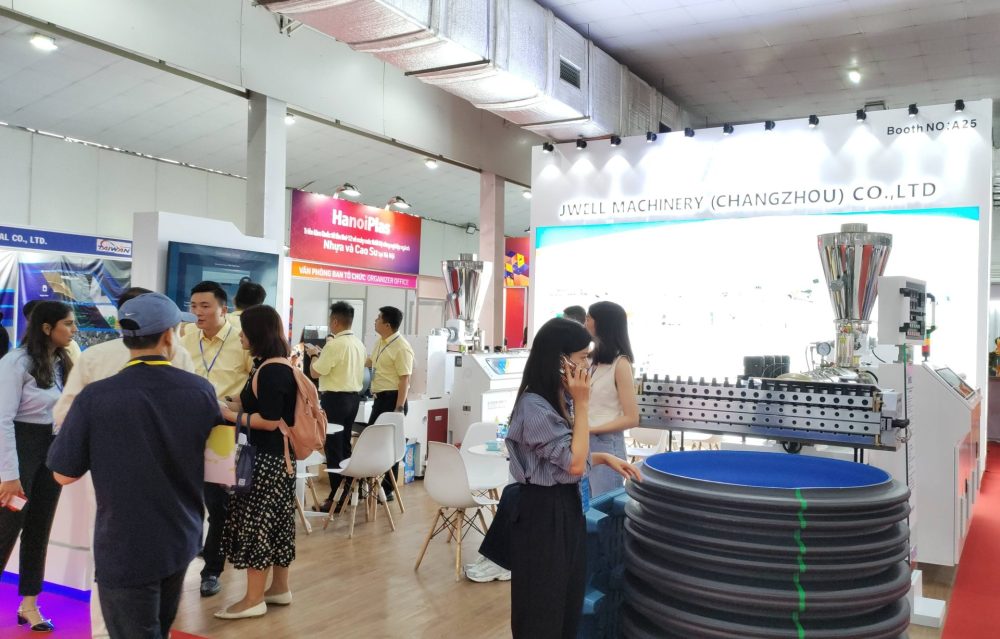 Bước đột phá của ngành nhựa và cao su Việt Nam Bước đột phá của ngành nhựa và cao su Việt Nam