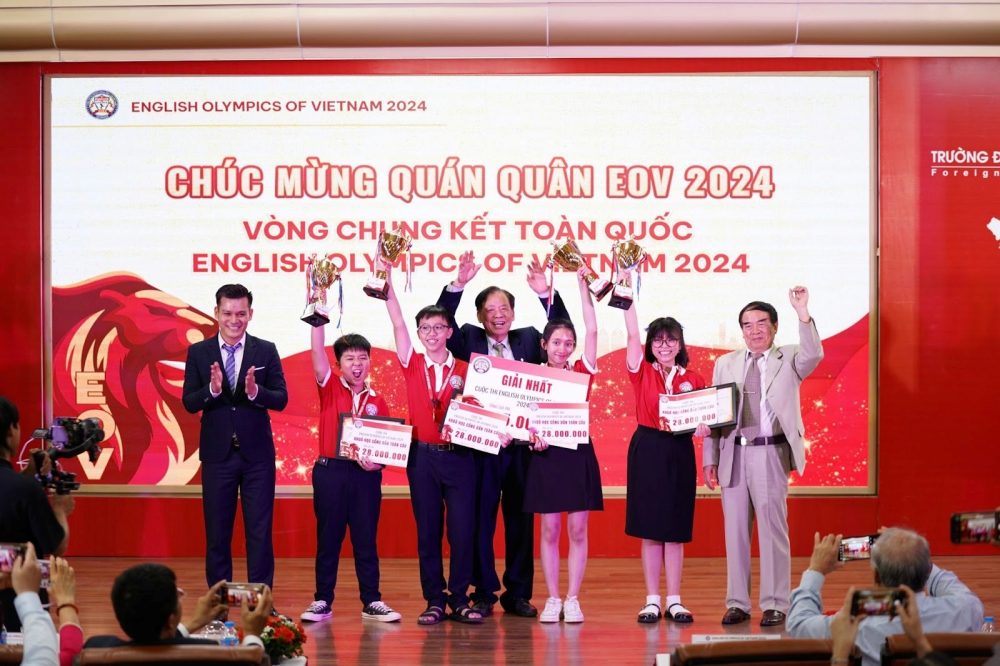 EOV 2024 - Hành trình truyền cảm hứng về sức trẻ Việt Nam trong thời đại kỷ nguyên số EOV 2024 - Hành trình truyền cảm hứng về sức trẻ Việt Nam trong thời đại kỷ nguyên số