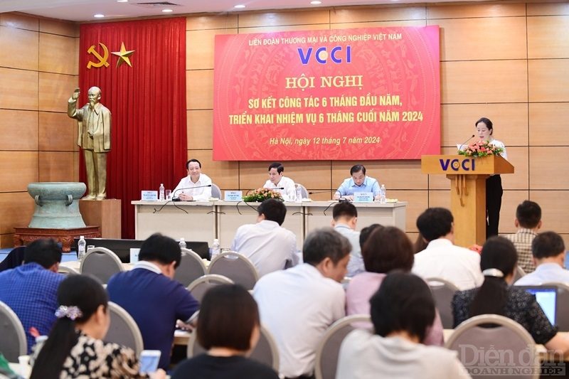 VCCI tiếp tục đổi mới, đồng hành cùng doanh nghiệp vượt khó VCCI tiếp tục đổi mới, đồng hành cùng doanh nghiệp vượt khó