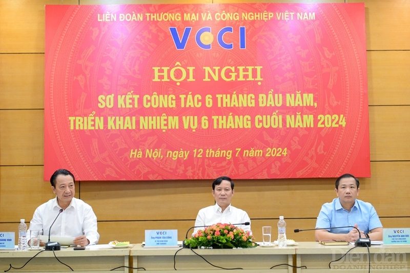 VCCI tiếp tục đổi mới, đồng hành cùng doanh nghiệp vượt khó VCCI tiếp tục đổi mới, đồng hành cùng doanh nghiệp vượt khó