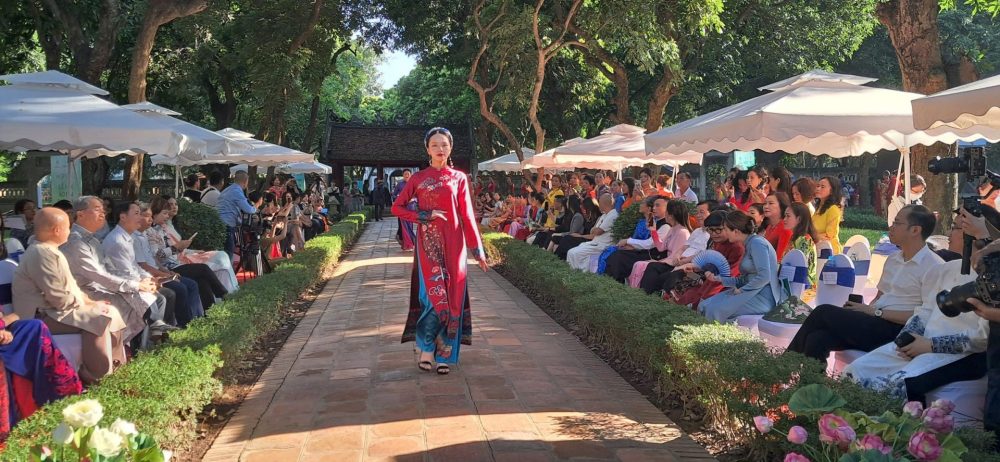 Lễ hội Áo dài Du lịch Hà Nội 2024