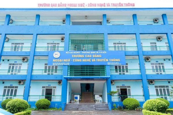 Khai giảng lớp Cao đẳng chính quy ngành Ngôn ngữ Hàn Quốc theo chương trình trao đổi sinh viên D2-6