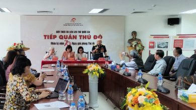 Giới thiệu 200 hình ảnh, tài liệu lưu trữ gốc về quá trình tiếp quản Thủ đô Hà Nội