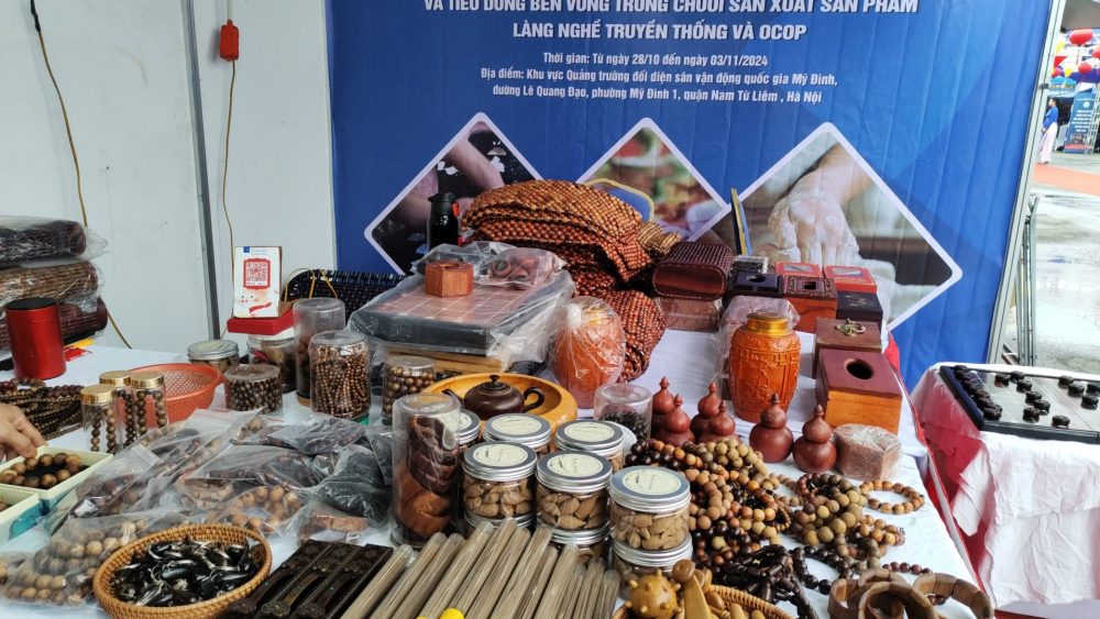 Tuần lễ kết nối chuỗi sản xuất - tiêu dùng bền vững cho cơ sở làng nghề Hà Nội Tuần lễ kết nối chuỗi sản xuất - tiêu dùng bền vững cho cơ sở làng nghề Hà Nội