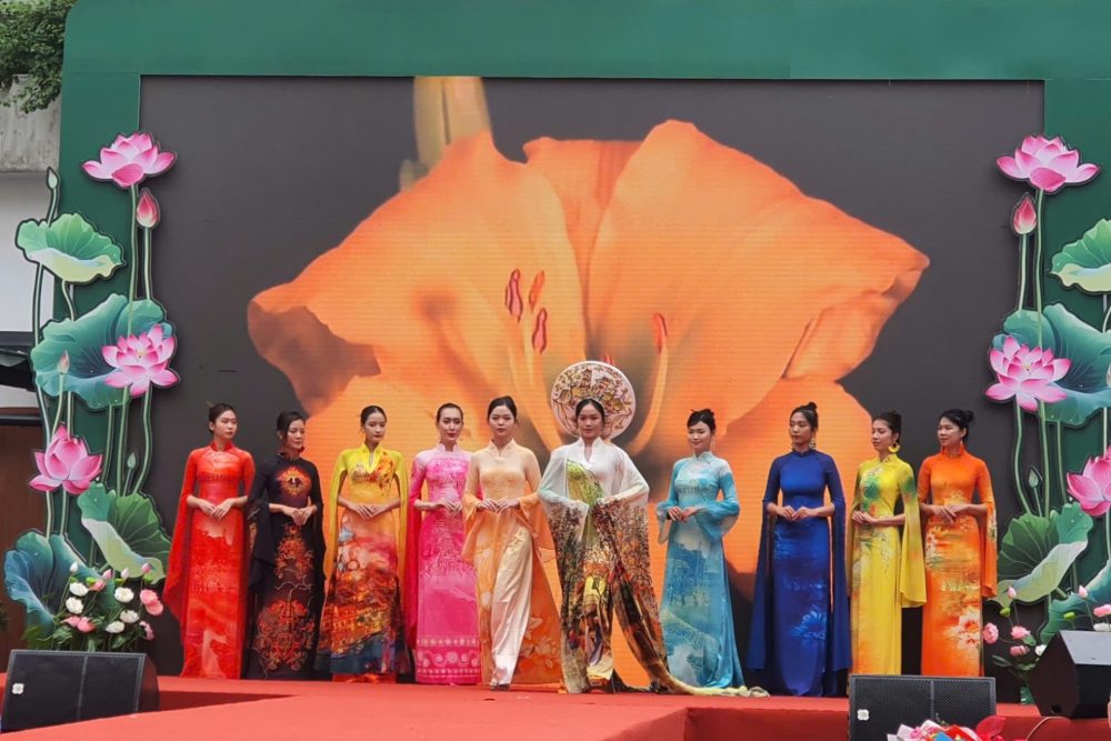 Phụ nữ Thủ đô phát động Tháng áo dài Hà Nội 2024 Phụ nữ Thủ đô phát động Tháng áo dài Hà Nội 2024