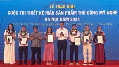Hà Nội trao giải cuộc thi thiết kế mẫu sản phẩm thủ công mỹ nghệ năm 2024 Hà Nội trao giải cuộc thi thiết kế mẫu sản phẩm thủ công mỹ nghệ năm 2024