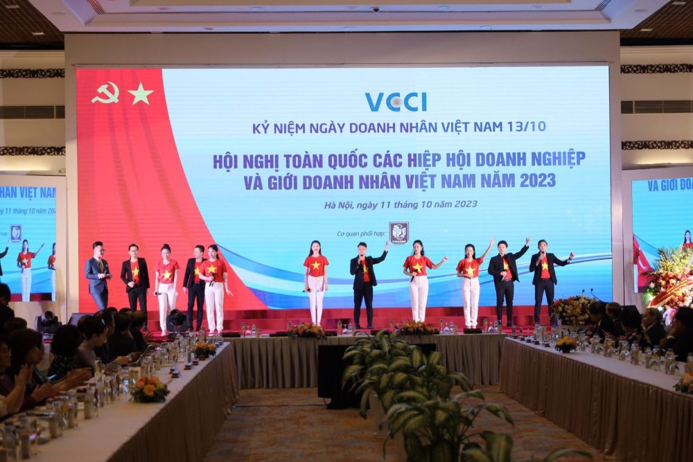 VCCI tổ chức Chương trình Liên hoan ca khúc doanh nhân, doanh nghiệp toàn quốc VCCI tổ chức Chương trình Liên hoan ca khúc doanh nhân, doanh nghiệp toàn quốc