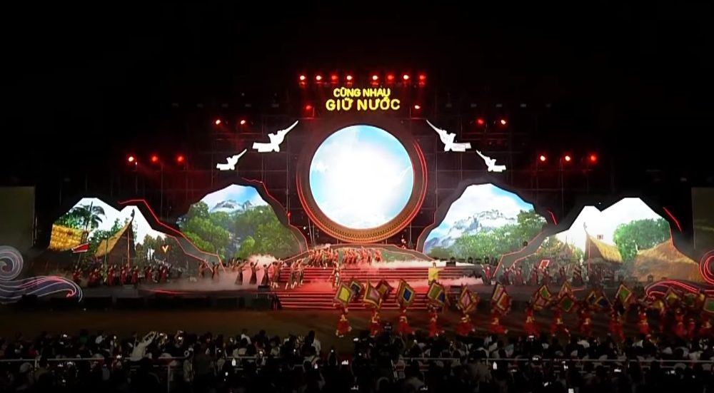 Khai mạc Chương trình nghệ thuật chính luận “Cùng nhau giữ nước”