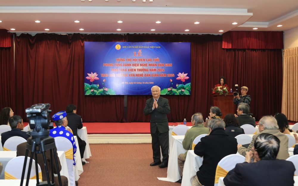 Hội Văn nghệ dân gian Việt Nam tổ chức trao Giải thưởng Văn nghệ dân gian 2024 Hội Văn nghệ dân gian Việt Nam tổ chức trao Giải thưởng Văn nghệ dân gian 2024