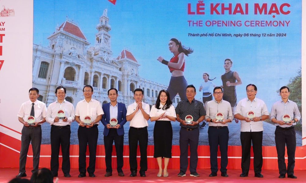 Khai mạc Giải Marathon Quốc tế Thành phố Hồ Chí Minh Techcombank mùa thứ 7 Khai mạc Giải Marathon Quốc tế Thành phố Hồ Chí Minh Techcombank mùa thứ 7