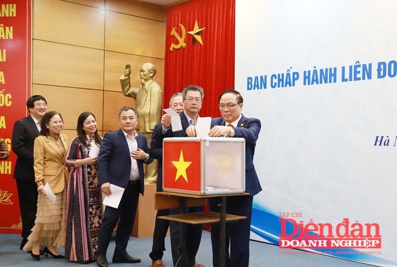 Ban Chấp hành VCCI thống nhất phương hướng, nhiệm vụ năm 2025 Ban Chấp hành VCCI thống nhất phương hướng, nhiệm vụ năm 2025