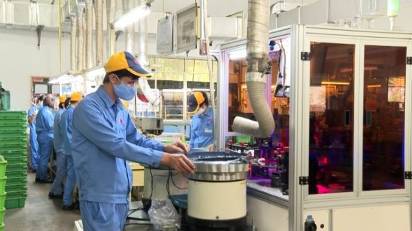 Chú trọng phát triển công nghiệp hỗ trợ, tăng sức hấp dẫn thu hút đầu tư nước ngoài