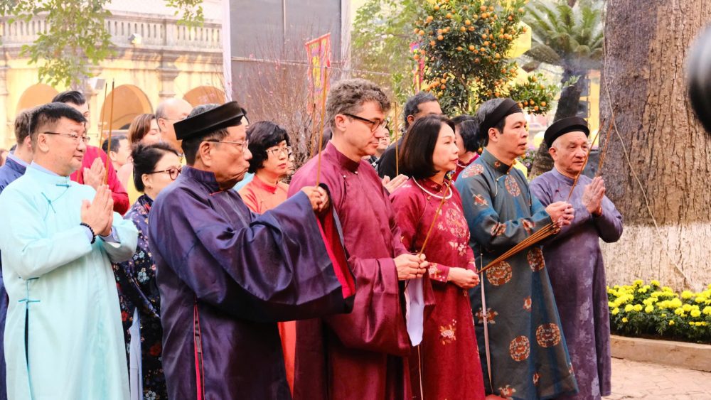 Tái hiện nghi lễ “Tống cựu nghinh tân” tại Khu di sản Hoàng thành Thăng Long – Hà Nội Tái hiện nghi lễ “Tống cựu nghinh tân” tại Khu di sản Hoàng thành Thăng Long – Hà Nội
