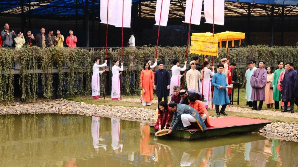 Tái hiện nghi lễ “Tống cựu nghinh tân” tại Khu di sản Hoàng thành Thăng Long – Hà Nội Tái hiện nghi lễ “Tống cựu nghinh tân” tại Khu di sản Hoàng thành Thăng Long – Hà Nội
