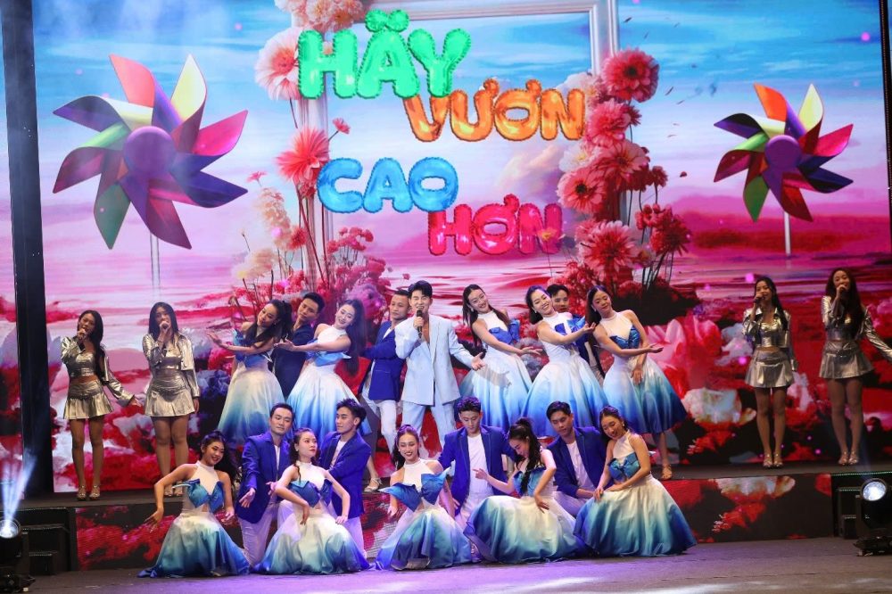 Herbalife Việt Nam vinh danh 12 Ứng viên xuất sắc nhất của Cuộc Thi “Tôi Khỏe Đẹp Hơn 2024” Herbalife Việt Nam vinh danh 12 Ứng viên xuất sắc nhất của Cuộc Thi “Tôi Khỏe Đẹp Hơn 2024”