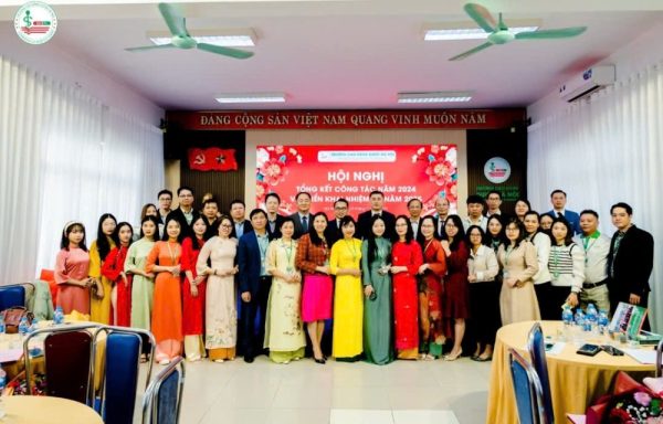 TỔNG KẾT CÔNG TÁC NĂM 2024 VÀ TRIỂN KHAI NHIỆM VỤ NĂM 2025 CỦA TRƯỜNG CAO ĐẲNG DƯỢC HÀ NỘI TỔNG KẾT CÔNG TÁC NĂM 2024 VÀ TRIỂN KHAI NHIỆM VỤ NĂM 2025 CỦA TRƯỜNG CAO ĐẲNG DƯỢC HÀ NỘI