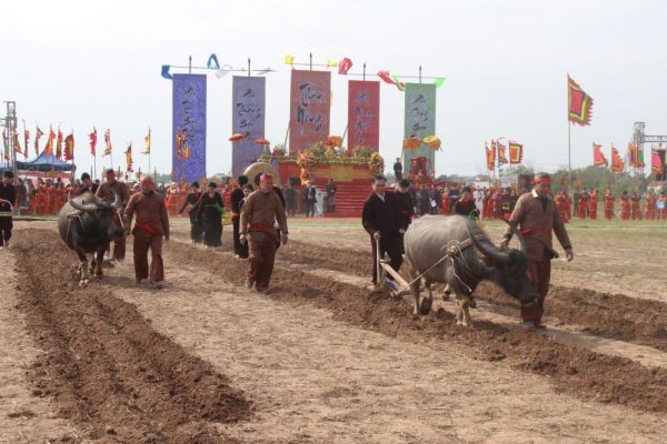 Khai hội Tịch điền Đọi Sơn năm 2025 Khai hội Tịch điền Đọi Sơn năm 2025