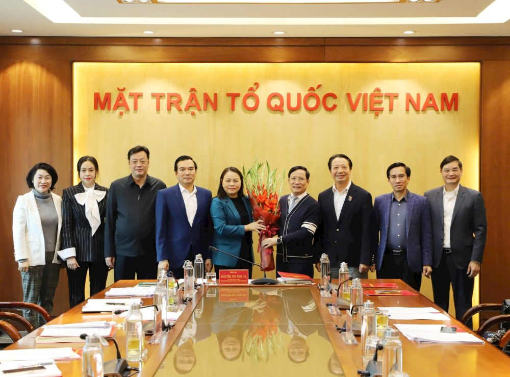 Đồng chí Phạm Tấn Công làm Bí thư Đảng uỷ VCCI Đồng chí Phạm Tấn Công làm Bí thư Đảng uỷ VCCI