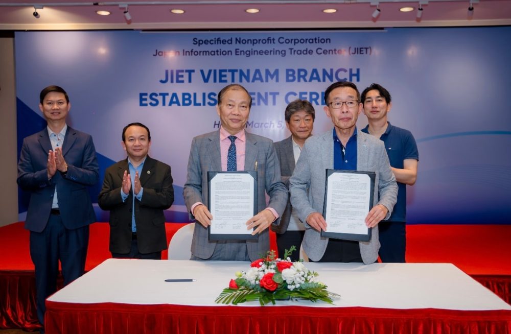 Hợp tác chiến lược VCCI - JIET: Cánh cửa mới cho doanh nghiệp CNTT Việt Nam - Nhật Bản Hợp tác chiến lược VCCI - JIET: Cánh cửa mới cho doanh nghiệp CNTT Việt Nam - Nhật Bản
