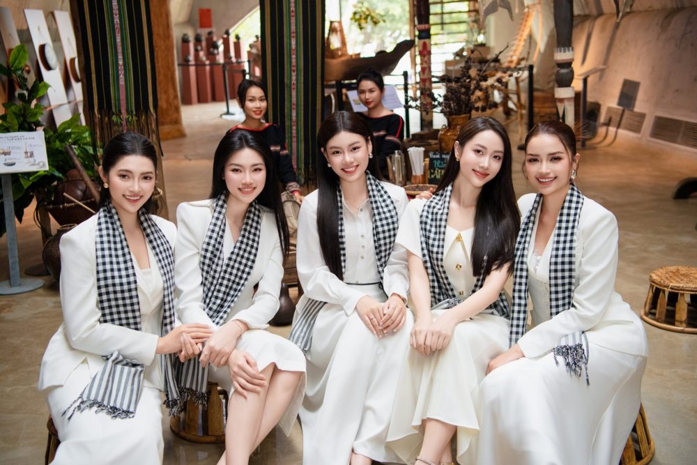 Người đẹp Việt làm đại sứ quảng bá Lễ hội cà phê Buôn Ma Thuột Người đẹp Việt làm đại sứ quảng bá Lễ hội cà phê Buôn Ma Thuột