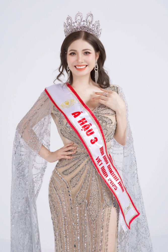 Á hậu Phạm Thị Phương: “Xanh - Sạch - Bền vững” là kim chỉ nam cho phát triển sản phẩm Á hậu Phạm Thị Phương: “Xanh - Sạch - Bền vững” là kim chỉ nam cho phát triển sản phẩm