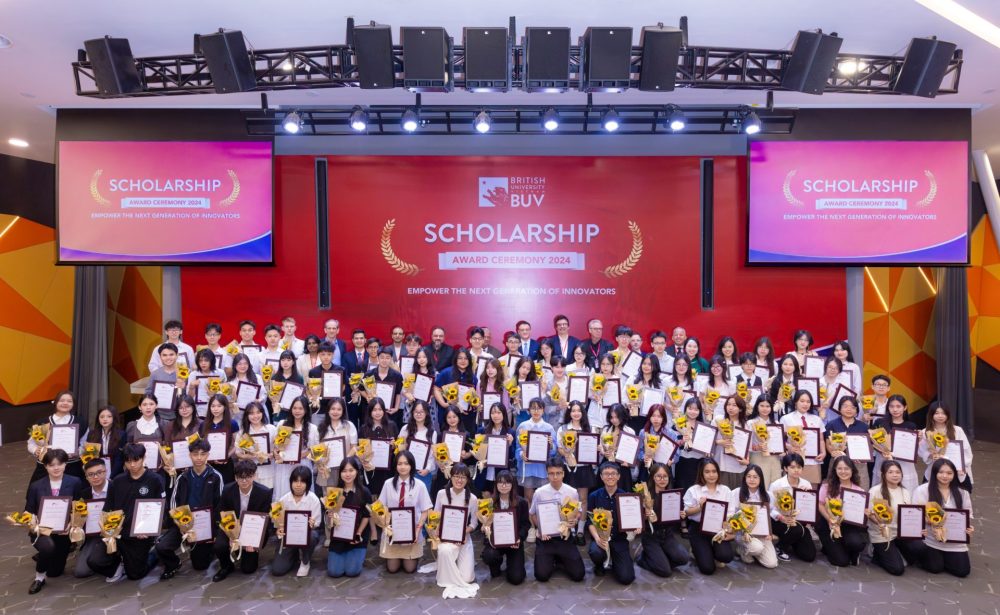 Trường đại học số hóa chương trình “săn” học bổng, học sinh vào chặng đua nước rút Trường đại học số hóa chương trình “săn” học bổng, học sinh vào chặng đua nước rút