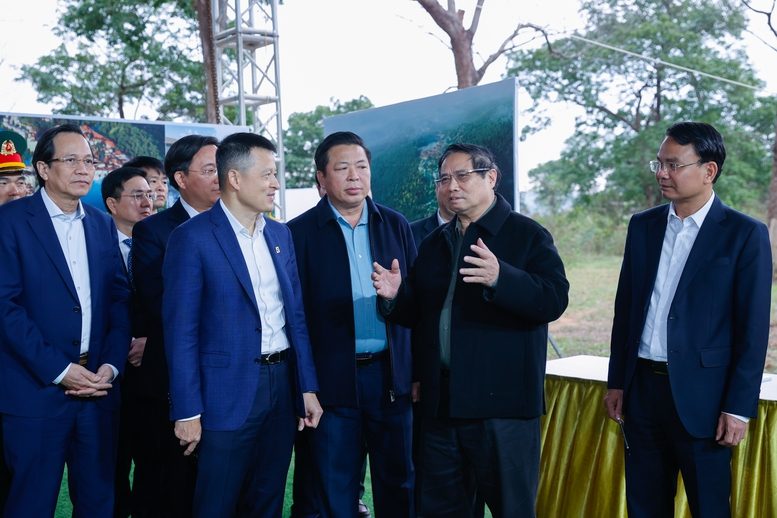 Thủ tướng thăm nhà máy thịt bò do các tập đoàn hàng đầu Việt - Nhật đầu tư Thủ tướng thăm nhà máy thịt bò do các tập đoàn hàng đầu Việt - Nhật đầu tư