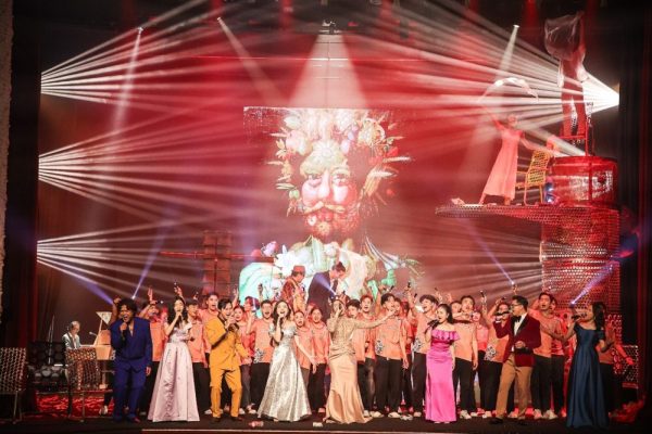 Chương trình nghệ thuật “Hoa và Rác” lần đầu tiên đến với Thủ đô Hà Nội