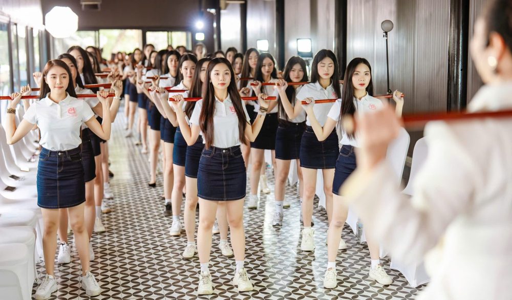 Tạo phong thái, giúp phụ nữ Việt tự tin, duyên dáng hơn Tạo phong thái, giúp phụ nữ Việt tự tin, duyên dáng hơn