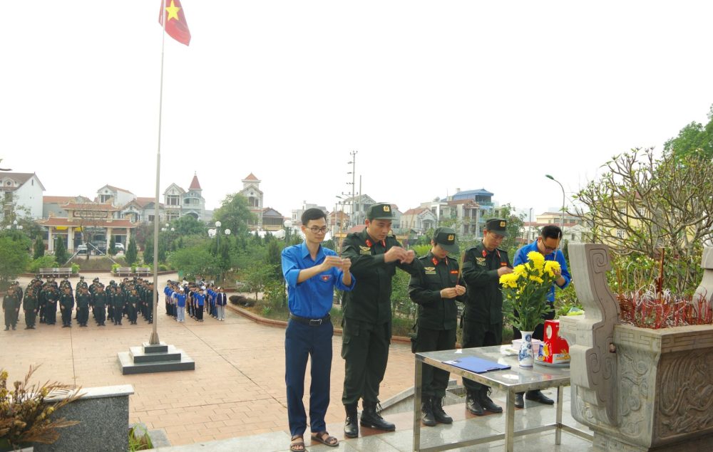 Tăng cường giáo dục truyền thống, trân trọng giá trị hoà bình nhân kỷ niệm 50 năm thống nhất Đất nước Tăng cường giáo dục truyền thống, trân trọng giá trị hoà bình nhân kỷ niệm 50 năm thống nhất Đất nước